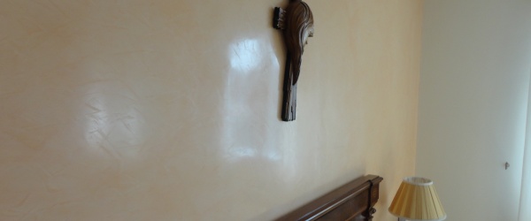 Estuco Veneciano Espatuleado con Veteado y Cera Kepi color Crema (8) Estuco Veneciano Espatuleado con Veteado y Cera Kepi color Crema (8)
