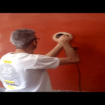 Aplicando cera gel al estuco