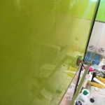 Reflejos sobre estuco veneciano verde paredes wc (15)