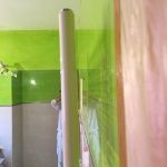 Reflejos sobre estuco veneciano verde paredes wc (17)