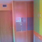 Habitacion Infantil Plastico Sideral Naranja y Esmalte Valacryl color verde con mueble (5)