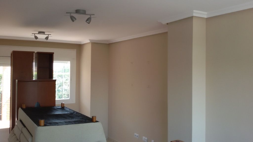 Salon Plastico Liso Afinado con sideral S-500 Color Marron - Terminado (17)