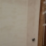 Aplicado 3ª mano de aguaplast fino en paredes entrada (2)