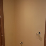 1 mano de plastico sideral color marron en paredes (7)