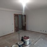 2 mano de plastico sideral s-500 gris en paredes (5)