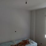 3 mano de plastico sideral s-500 color gris en paredes (1)