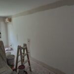 Aplicando 1 mano plastico en paredes (4)