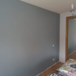 Dormitorio Color Blanco roto azulado y Azul grisacio oscuro (5)